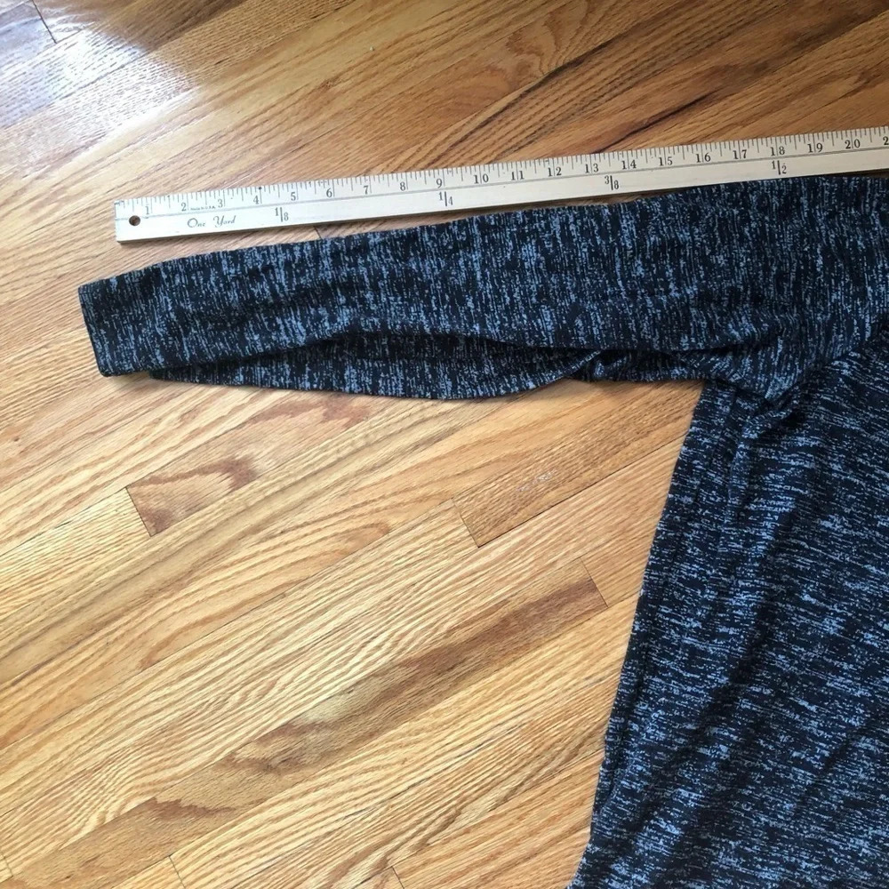 DKNY Jeans infinity neck shirt - Picture 5 of 7